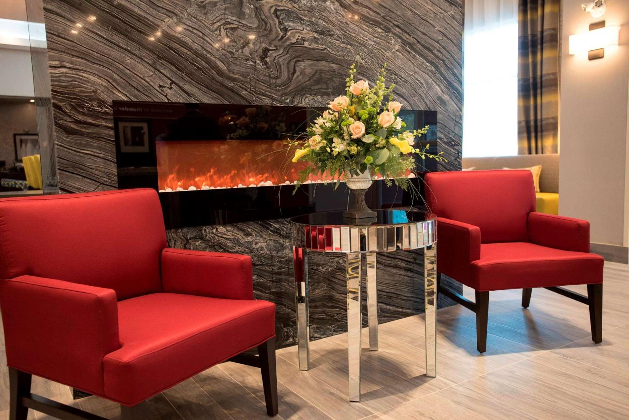 Hampton Inn & Suites By Hilton Thunder Bay Eksteriør billede